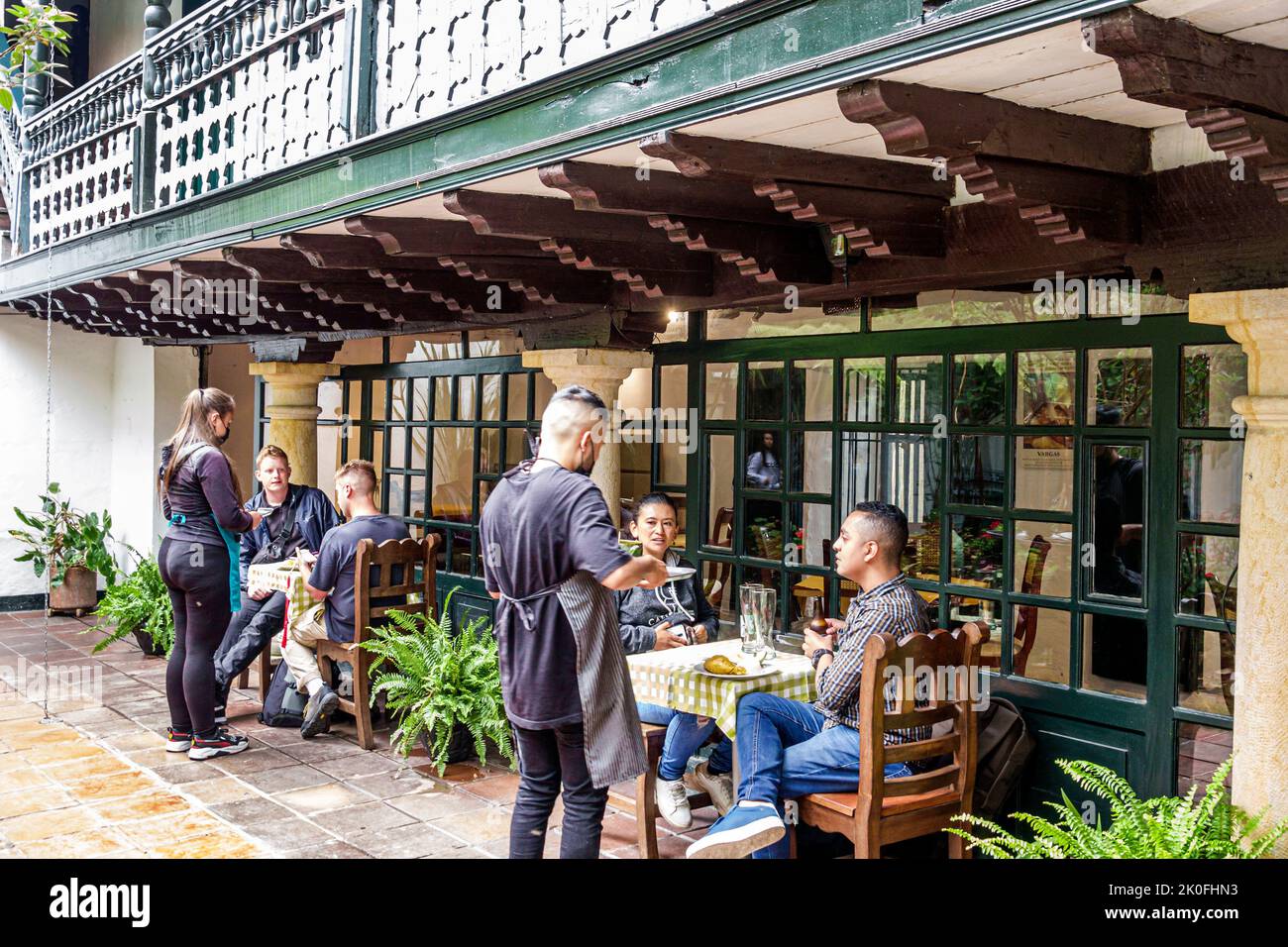 Bogota Colombia, la Candelaria Centro Historico centro storico centro storico centro storico Calle 11 Tinteo Candelaria ristorante ristoranti cena e Foto Stock