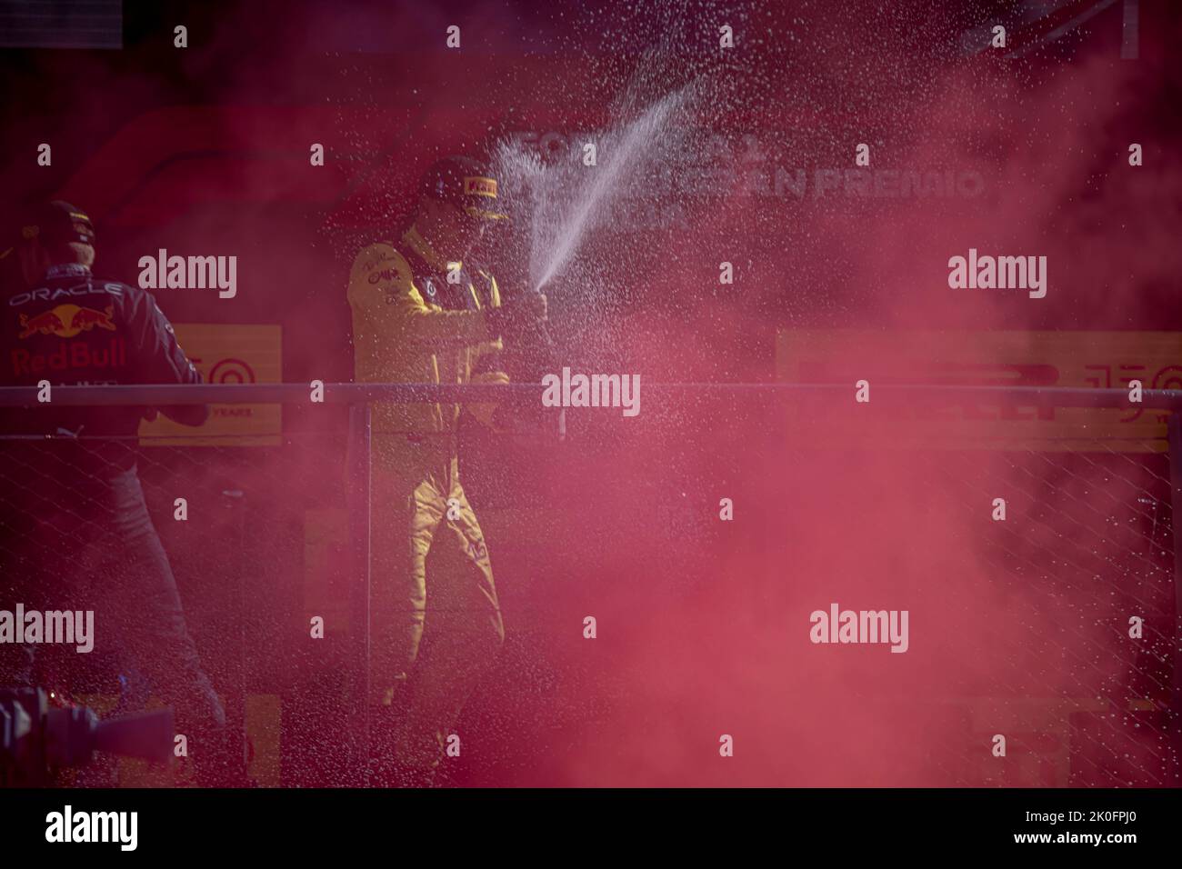 Monza, Italia, 11th settembre 2022, Charles Leclerc, di Monaco, compete per la Scuderia Ferrari. Giornata di gara, 16° round del campionato di Formula 1 2022. Credit: Michael Potts/Alamy Live News Foto Stock
