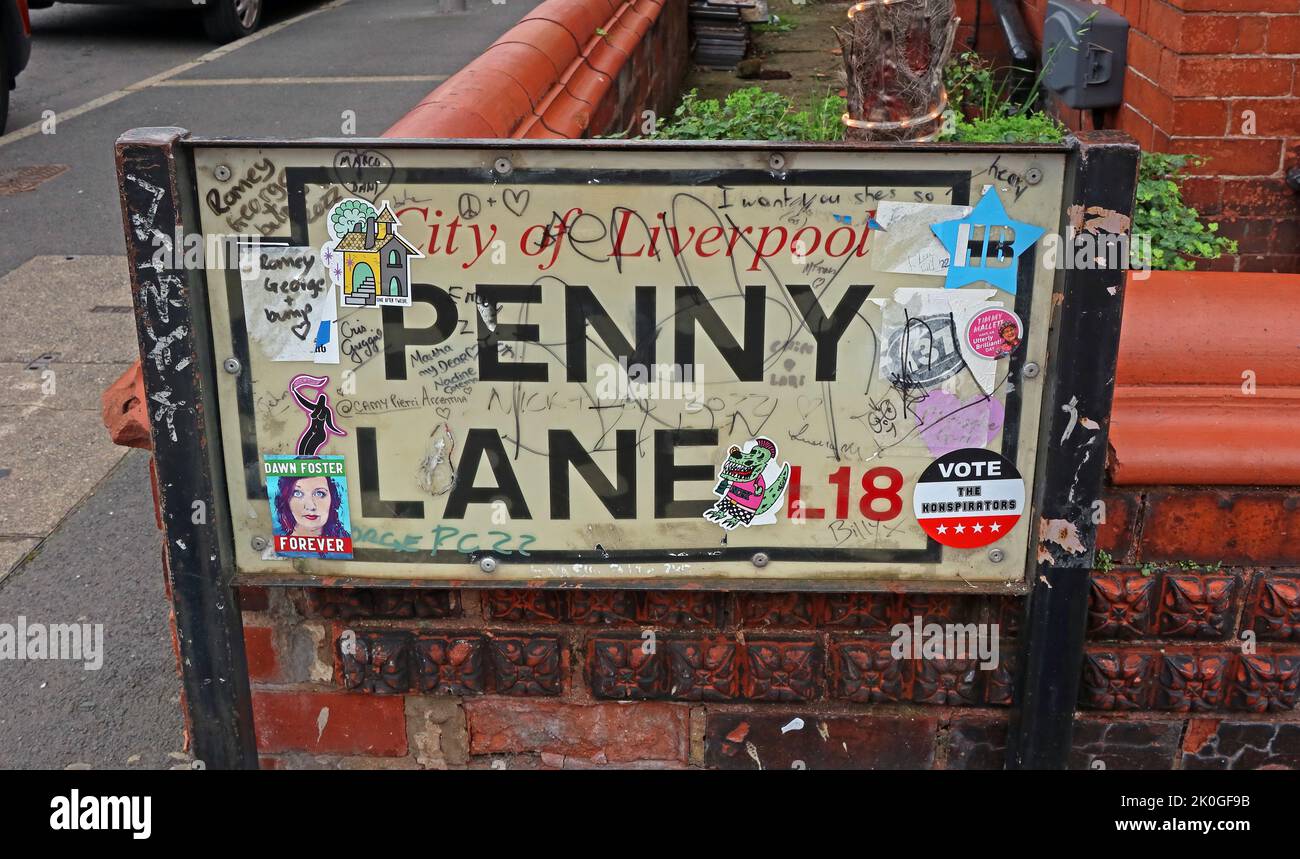 Segno di strada della città di Liverpool Penny Lane, nel L18, Merseyside, è stato rilasciato nel febbraio 1967 dai Beatles come doppio Singolo A-side Foto Stock