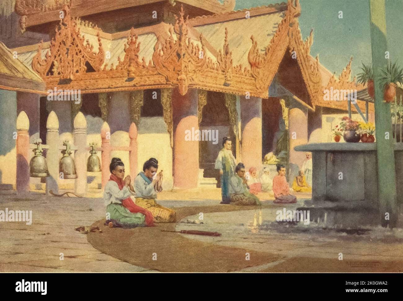 Preghiera sulla piattaforma Pagoda — Prome (AKA Pyay Pyè ) dal libro ' Burma ' dipinto e descritto da Kelly, R. Talbot (Robert Talbot), 1861-1934 Data di pubblicazione 1905 Editore Londra : Adam e Charles Black Foto Stock