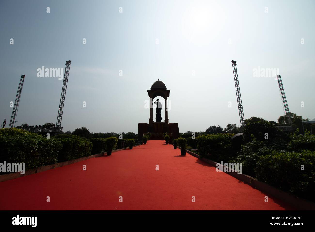 New Delhi, Delhi, India, 11 settembre 2022 - 28 piedi Tall Black Granite Statua di Netaji Subhas Chandra Bose progettato dalla National Gallery of Modern Art a C. Foto Stock