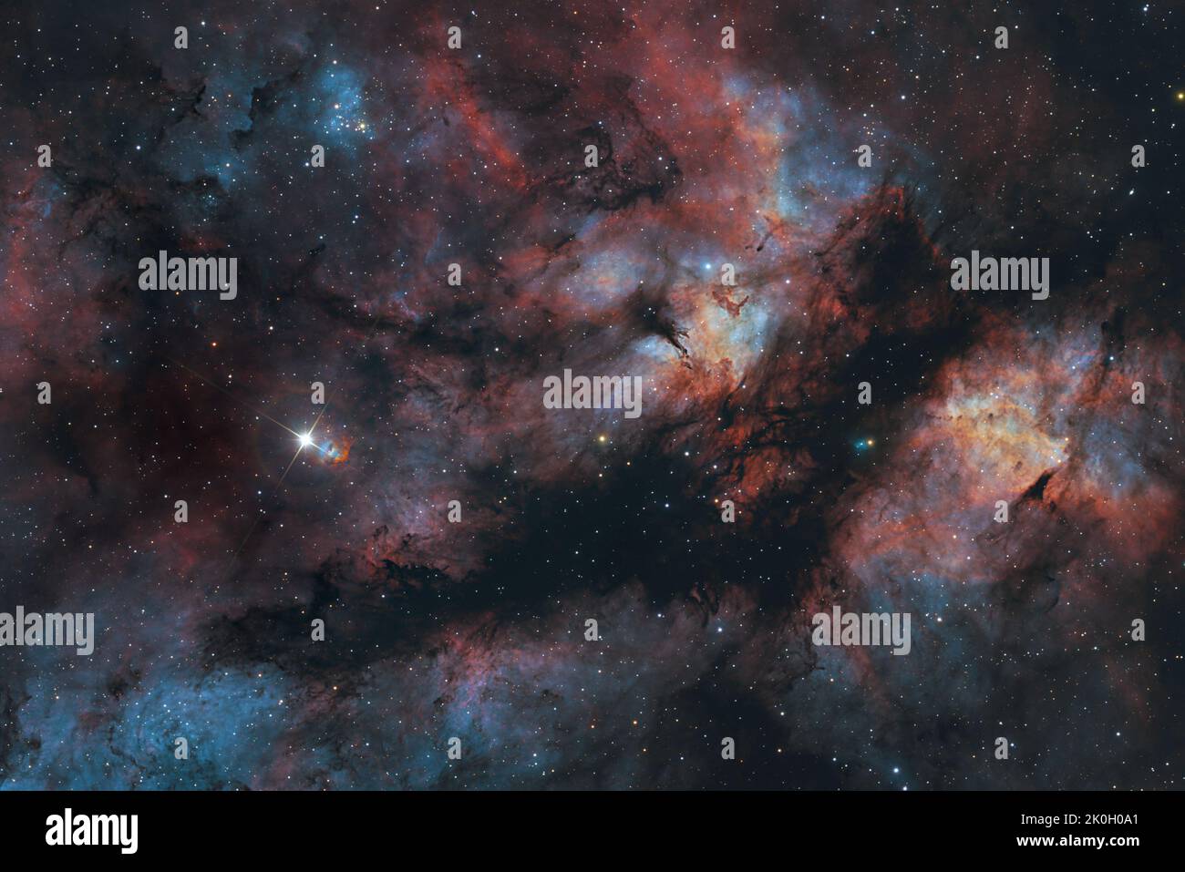 La gamma Cygni Nebula. Elementi di questa immagine sono stati forniti dalla NASA. Foto Stock