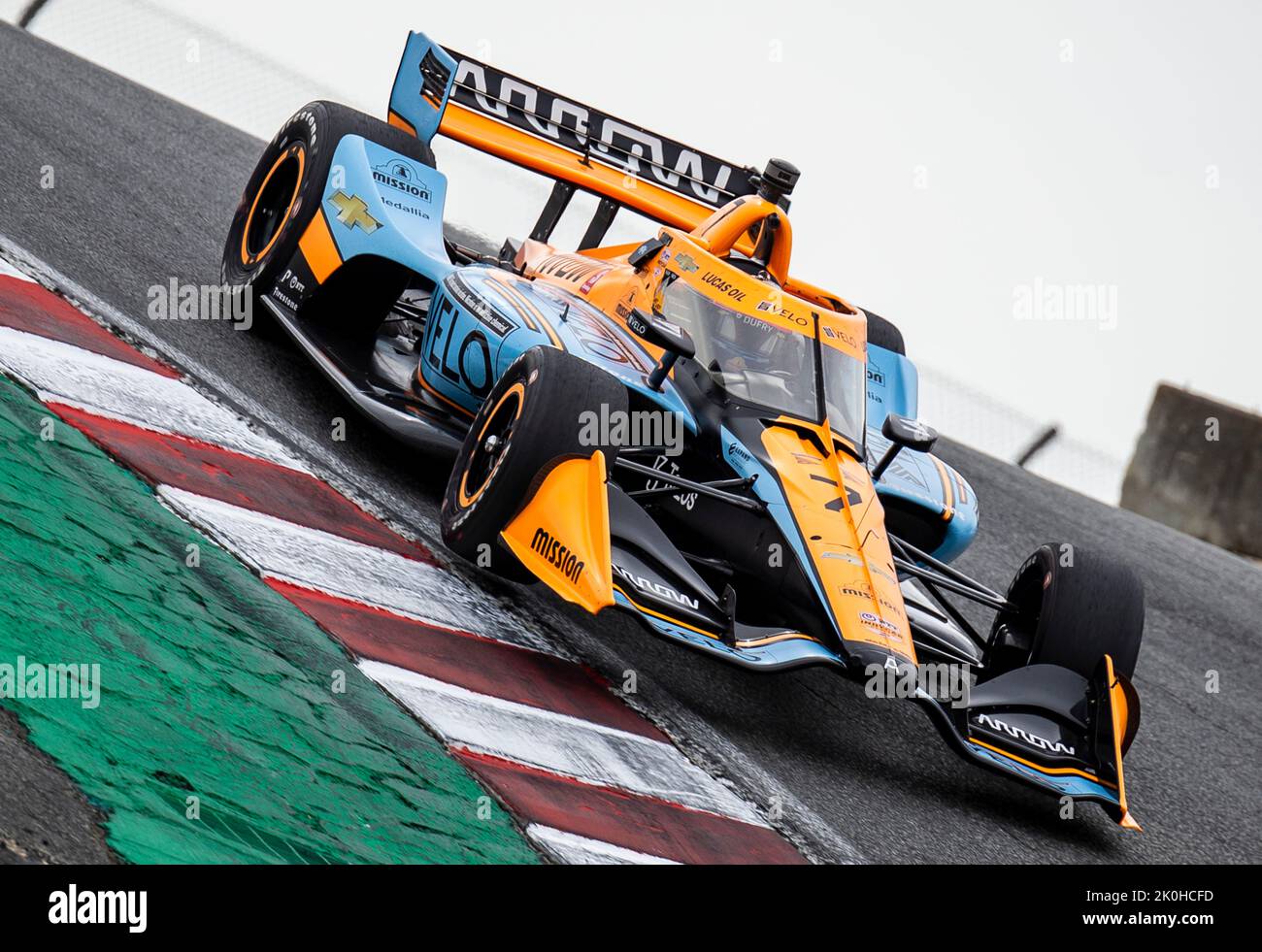 Monterey, California, Stati Uniti. 10th Set, 2022. A. il pilota Arrow McLarenSP Felix Rosenqvist entra nel cavatappi durante il Firestone Grand Prix di Monterey pratica # 2 al circuito Weathertech Laguna Seca Monterey, CA Thurman James/CSM/Alamy Live News Foto Stock
