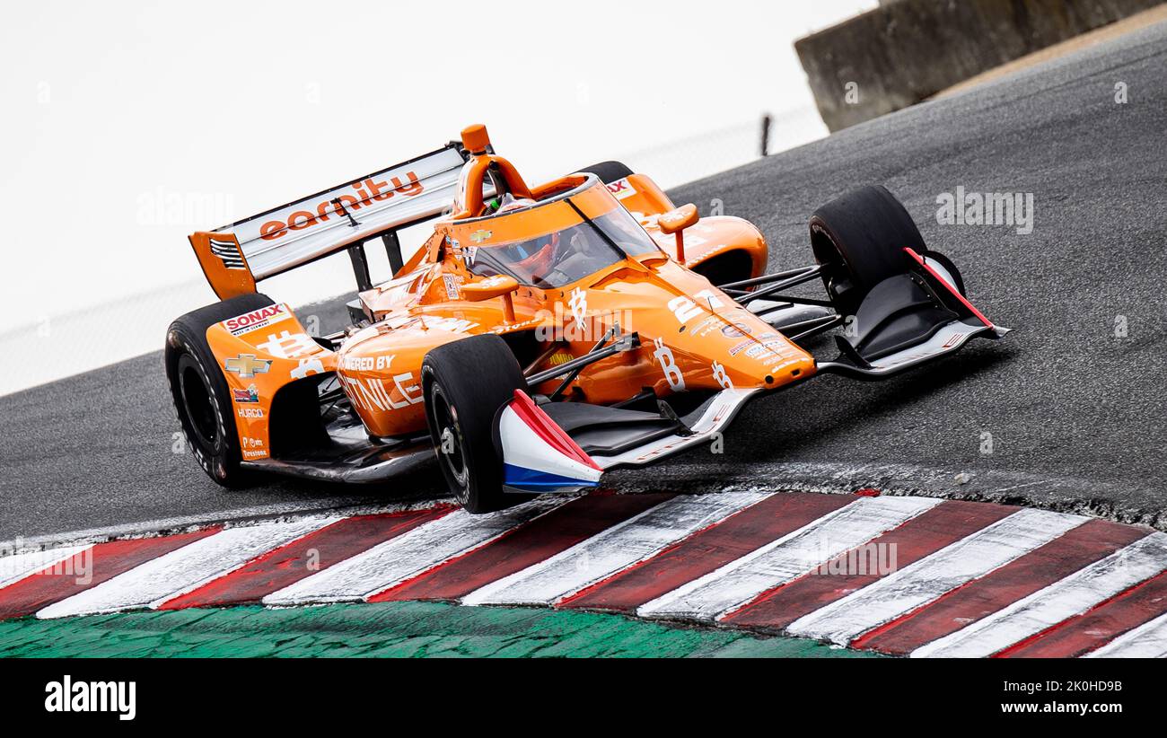 Monterey, California, Stati Uniti. 10th Set, 2022. Chip Ganassi Racing driver Alex Palou entrare nel cavatappi durante il Firestone Grand Prix di Monterey pratica # 2 al Weathertech Raceway Laguna Seca Monterey, CA Thurman James/CSM/Alamy Live News Foto Stock