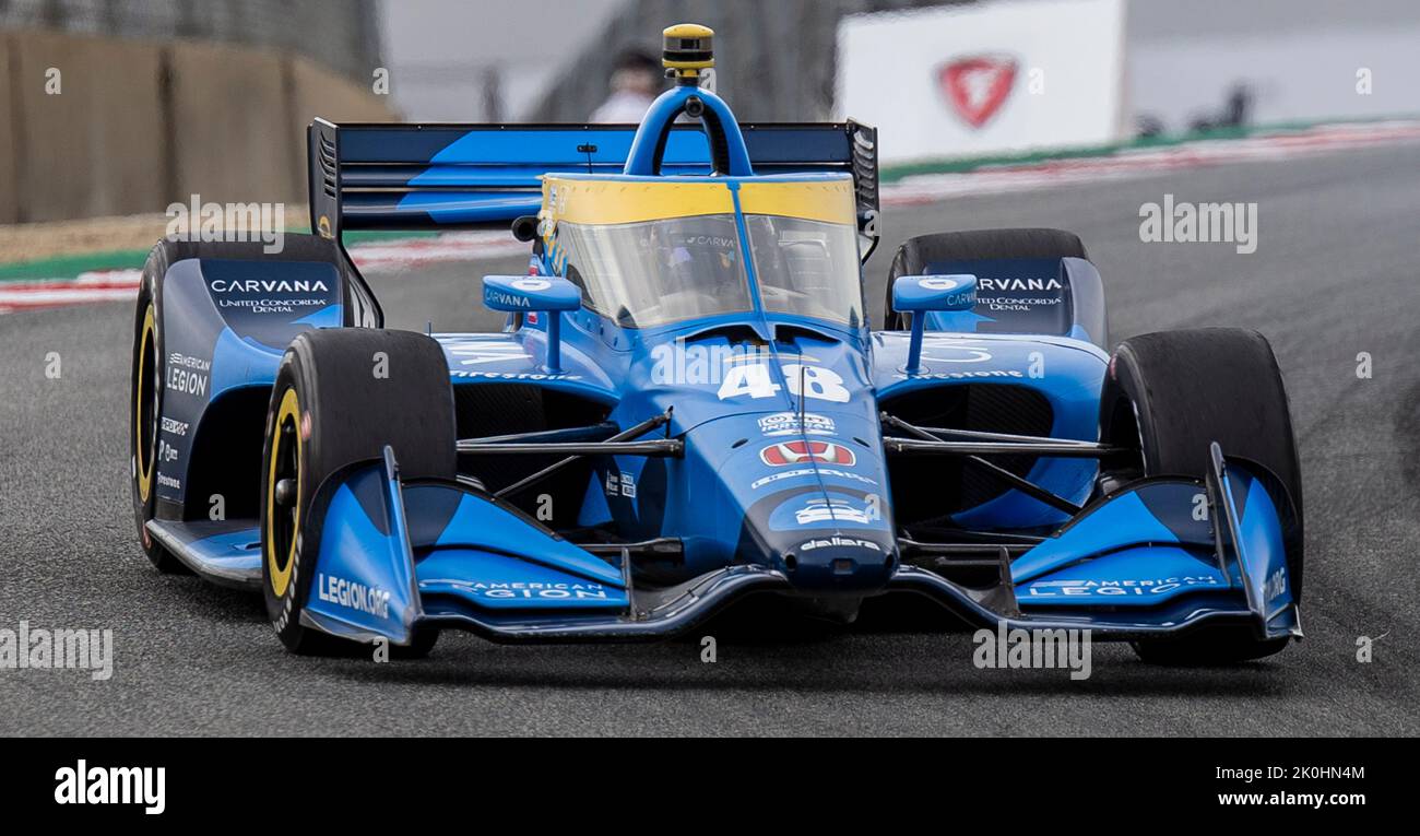 Monterey, California, Stati Uniti. 10th Set, 2022. Chip Ganassi Racing driver Jimmie Johnson si avvicina al cavatappi durante il Firestone Grand Prix di Monterey pratica # 2 al circuito Weathertech Laguna Seca Monterey, CA Thurman James/CSM/Alamy Live News Foto Stock
