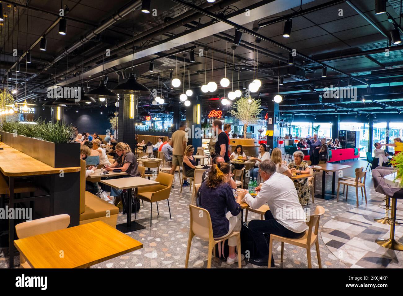 Meze food hall, Viru keskus food Court, Tallinn, Estonia Foto Stock