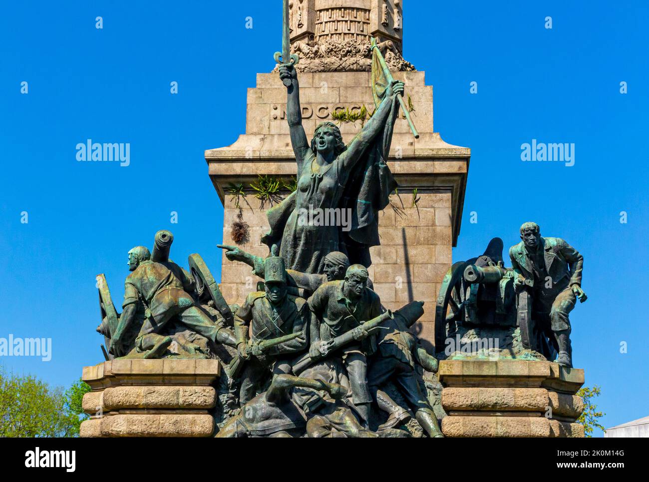 Monumento a Guerra Peninsular a Boavista Porto Portugal progettato da Jose Marques de Silva e Alves de Sousa per segnare la sconfitta dell'esercito francese. Foto Stock