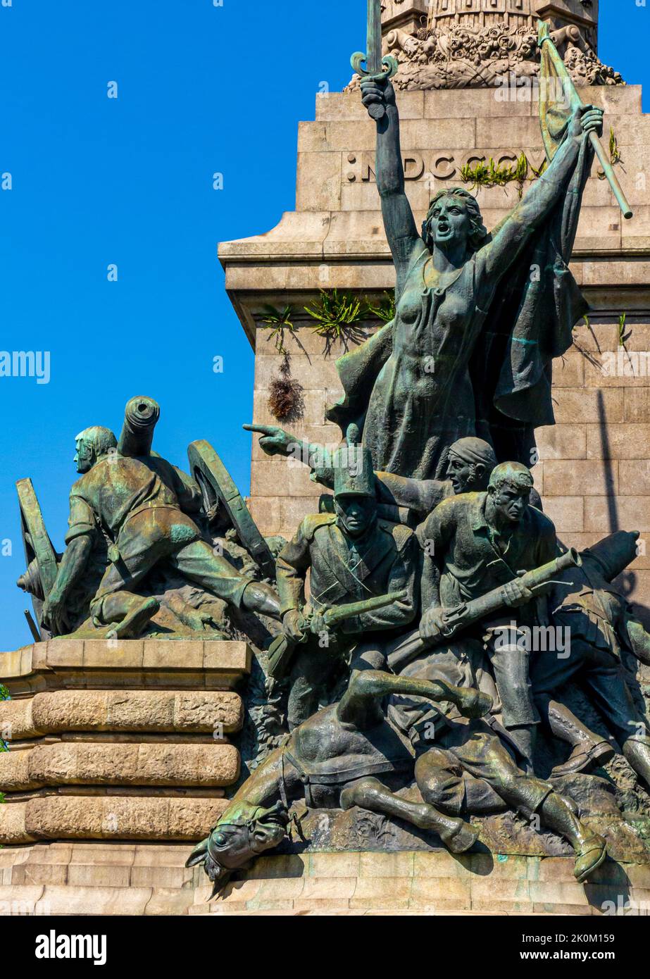 Monumento a Guerra Peninsular a Boavista Porto Portugal progettato da Jose Marques de Silva e Alves de Sousa per segnare la sconfitta dell'esercito francese. Foto Stock