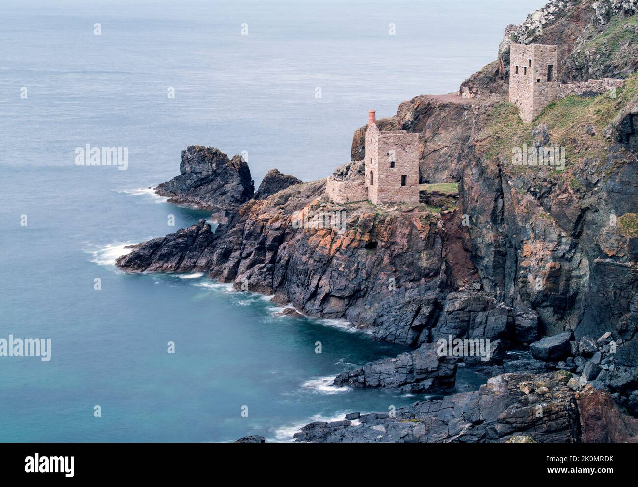 La corona Miniere di Botallack sulla costa della Cornovaglia in Inghilterra, Regno Unito Foto Stock