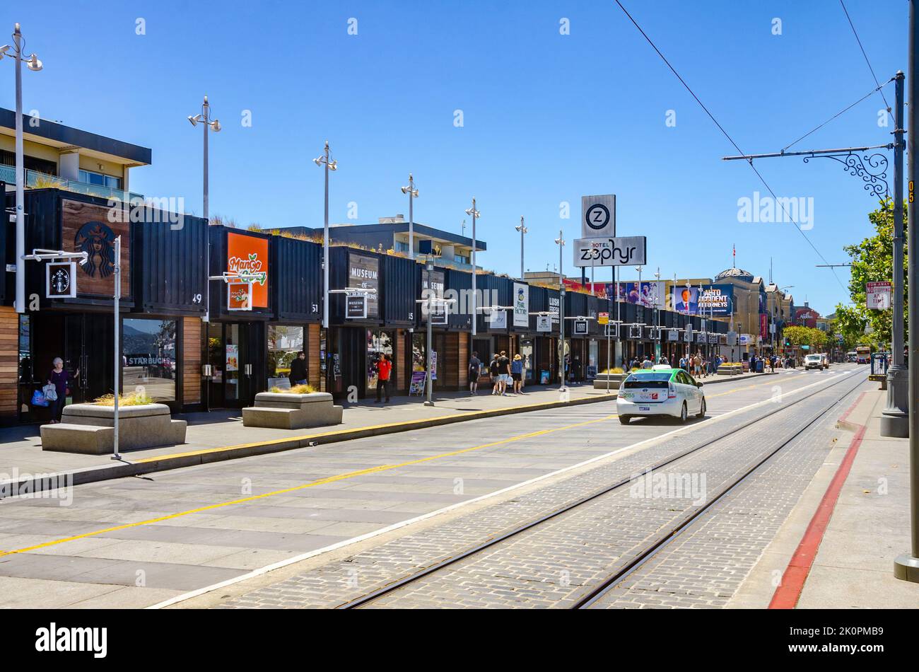 Una vista lungo Jefferson Street a San Francisco, California. Foto Stock