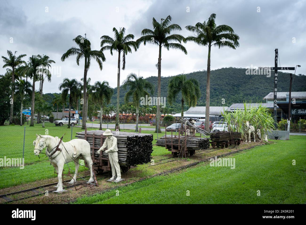 Tully Sugar Pioneer Memorial, accanto al Tully Sugar Mill, Tully, North Queensland Australia. Foto Stock