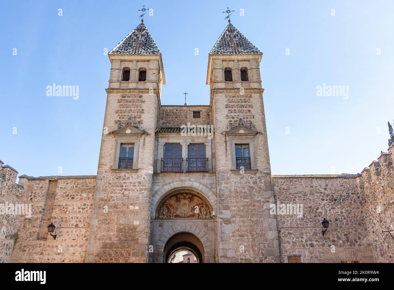 La porta di Toledo o Puerta de Bisagra Nueva è un monumento a Toledo, Spagna. Foto Stock
