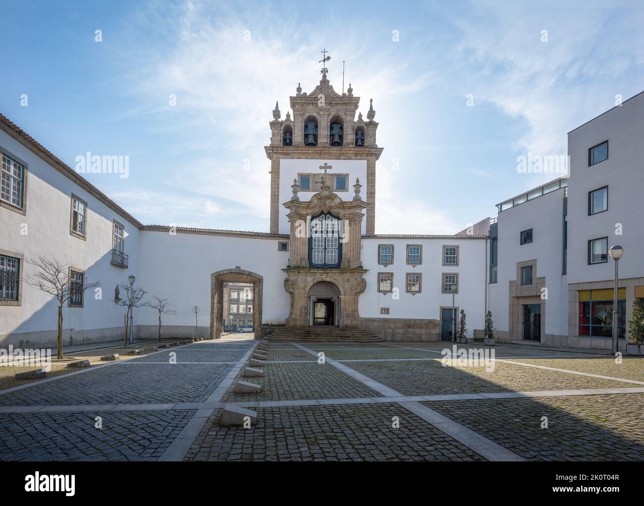 Cappella di Nossa Senhora da Torre e Torre di Santiago - Braga, Portogallo Foto Stock