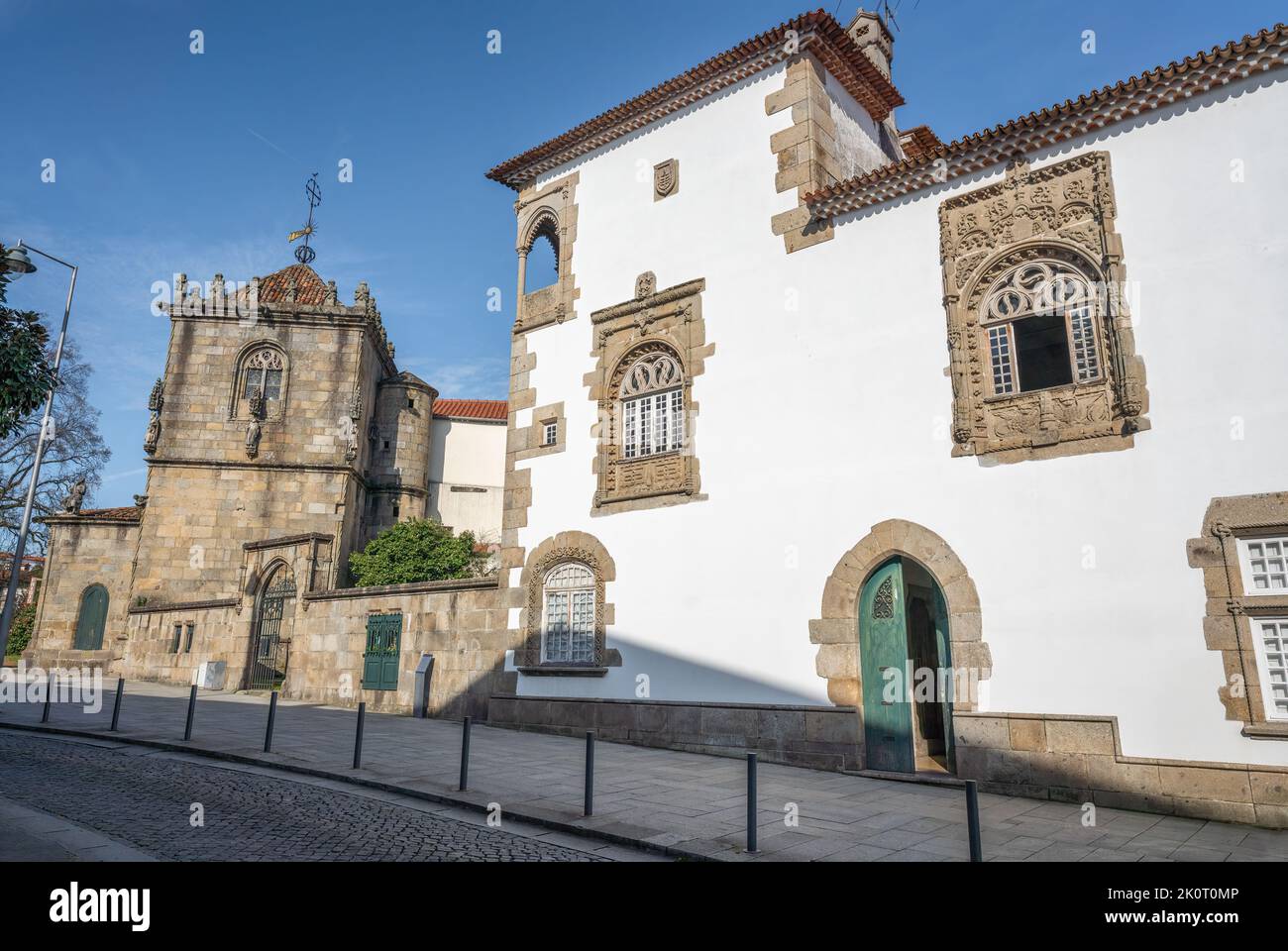 Cappella e Casa delle Coimbra (Capela e Casa dos Coimbra) - Braga, Portogallo Foto Stock