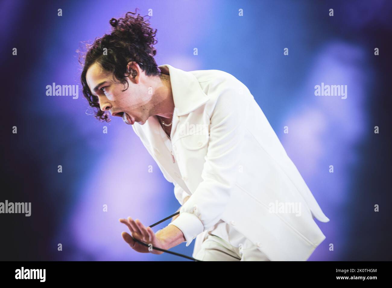 GERMANIA, NORIMBERGA, ROCK IM PARK 2016: Matty Healy, cantante della pop rock band inglese, che si esibisce dal vivo sul palco al Rock im Park Festival edizione 2016 Foto Stock