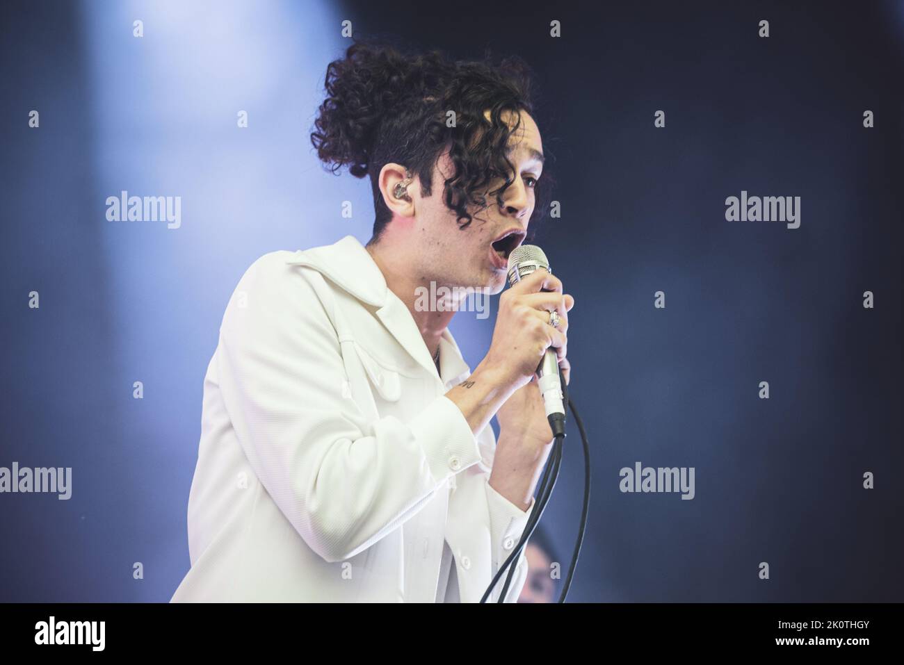 GERMANIA, NORIMBERGA, ROCK IM PARK 2016: Matty Healy, cantante della pop rock band inglese, che si esibisce dal vivo sul palco al Rock im Park Festival edizione 2016 Foto Stock