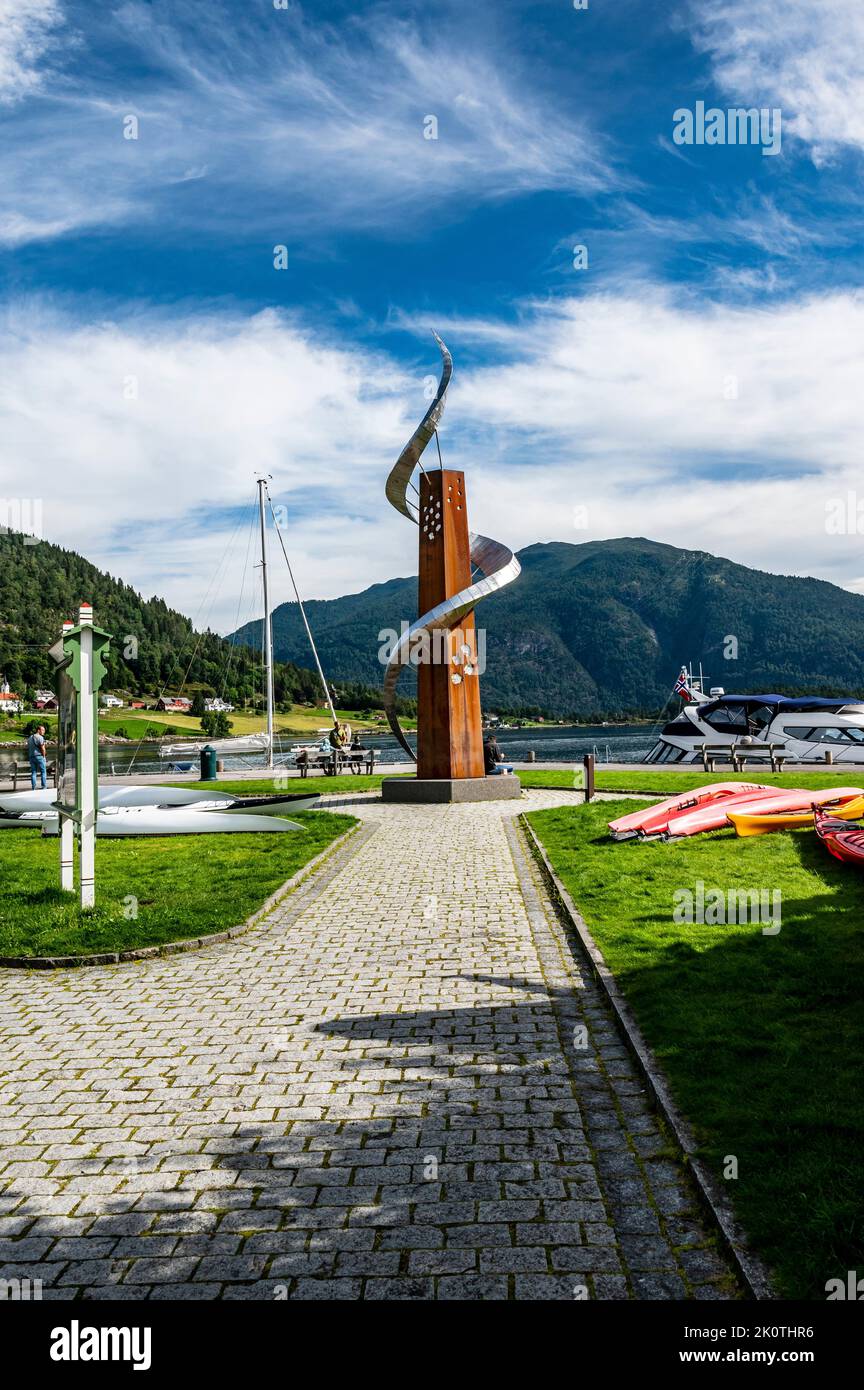 Il Beacon per i viaggiatori a Balestrand Norvegia Foto Stock