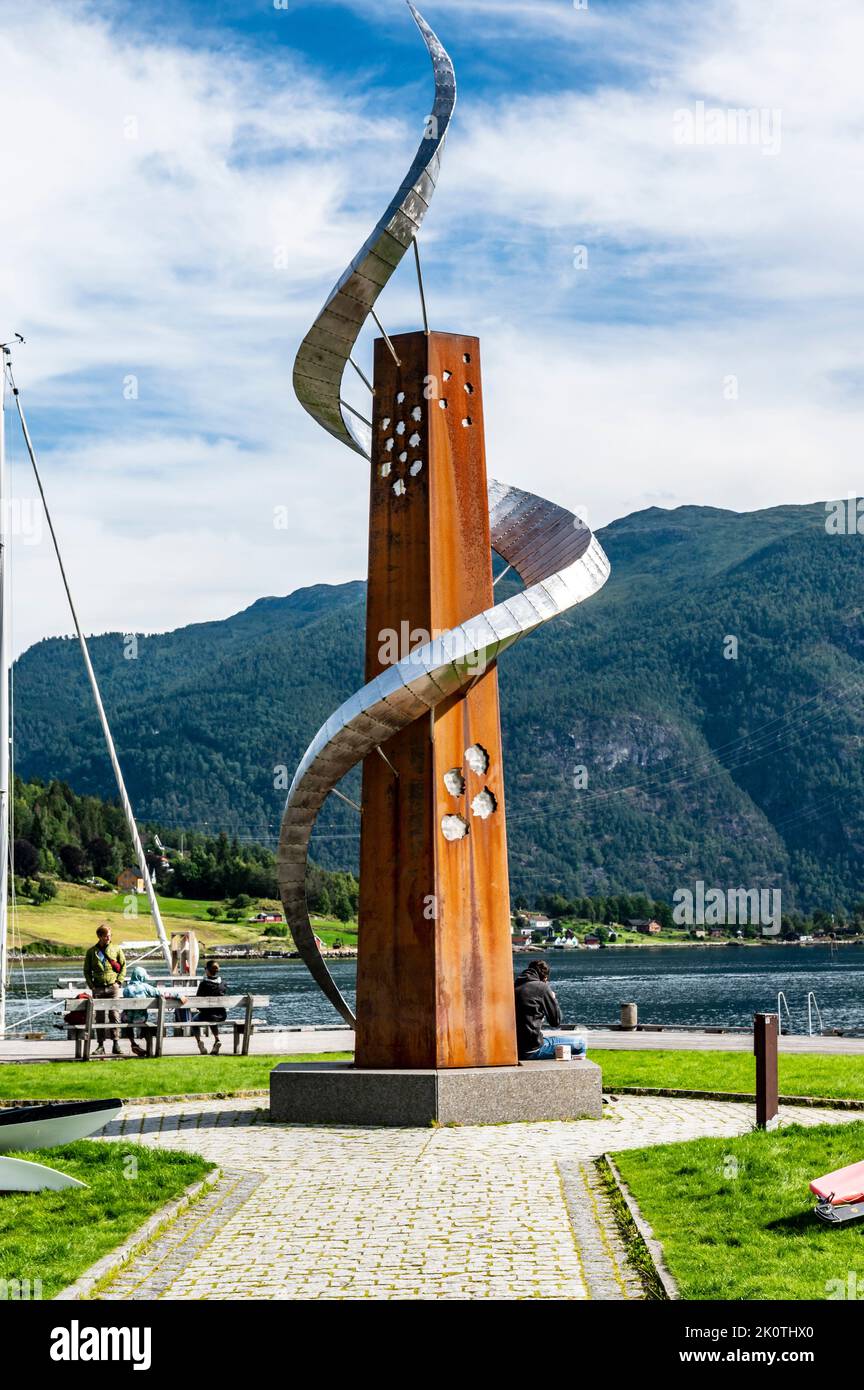 Il Beacon per i viaggiatori a Balestrand Norvegia Foto Stock