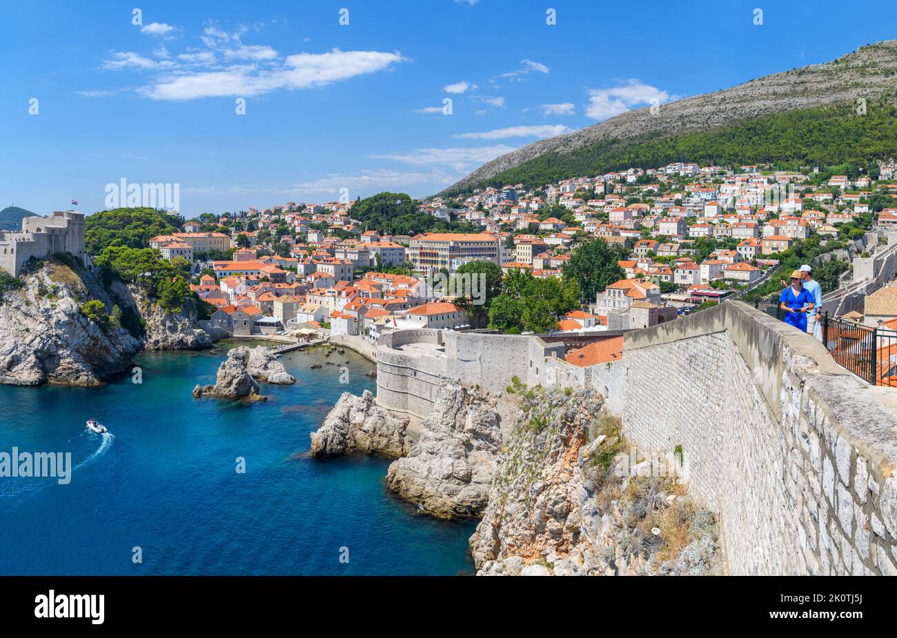Vista della fortezza di Lovrijenac dalle mura della città vecchia, Dubrovnik, Croazia Foto Stock