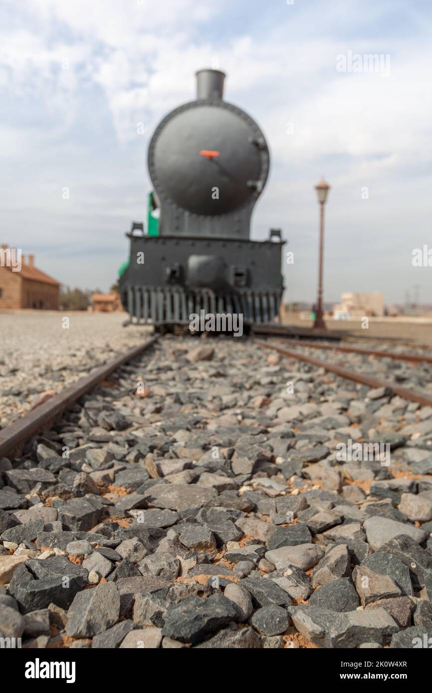 Al Ula, Arabia Saudita - restaurato treno ferroviario Hejaz costruito per l'Impero Ottomano Foto Stock