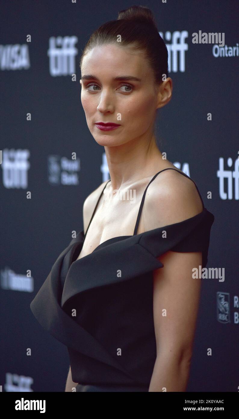 Toronto, Canada. 13th Set, 2022. Rooney Mara partecipa alla prima edizione di "Women Talking" al Princess of Wales Theatre durante il Toronto International Film Festival di Toronto, Canada, il 13 settembre 2022. Foto di Chris Chew/UPI Credit: UPI/Alamy Live News Foto Stock
