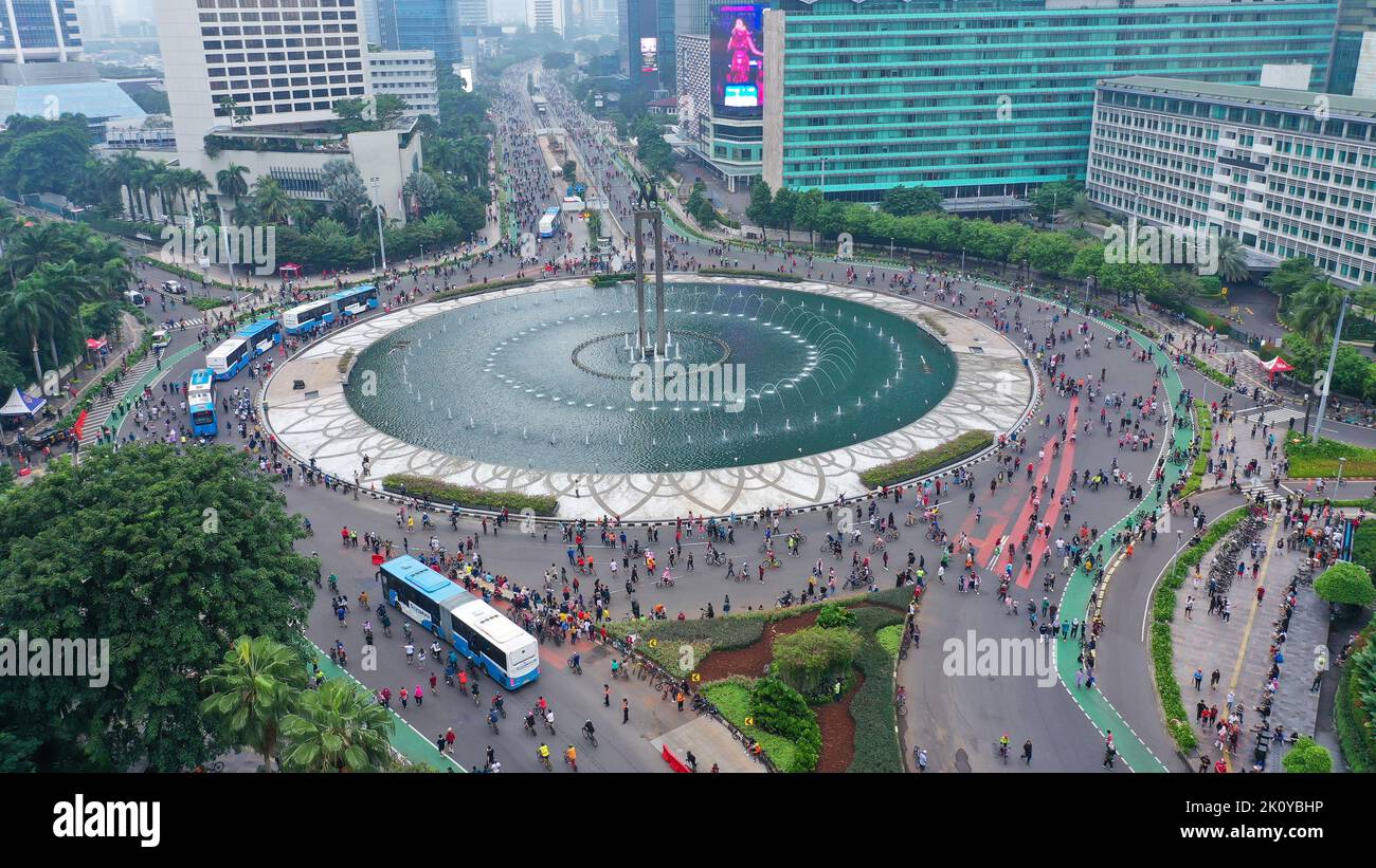 La gente partecipa agli eventi auto-free day in Bundaran Ciao. Il giorno libero dell'automobile è stato tenuto ogni mattina di domenica sulla strada principale lungo MH Thamrin a Jendral sudirman Foto Stock