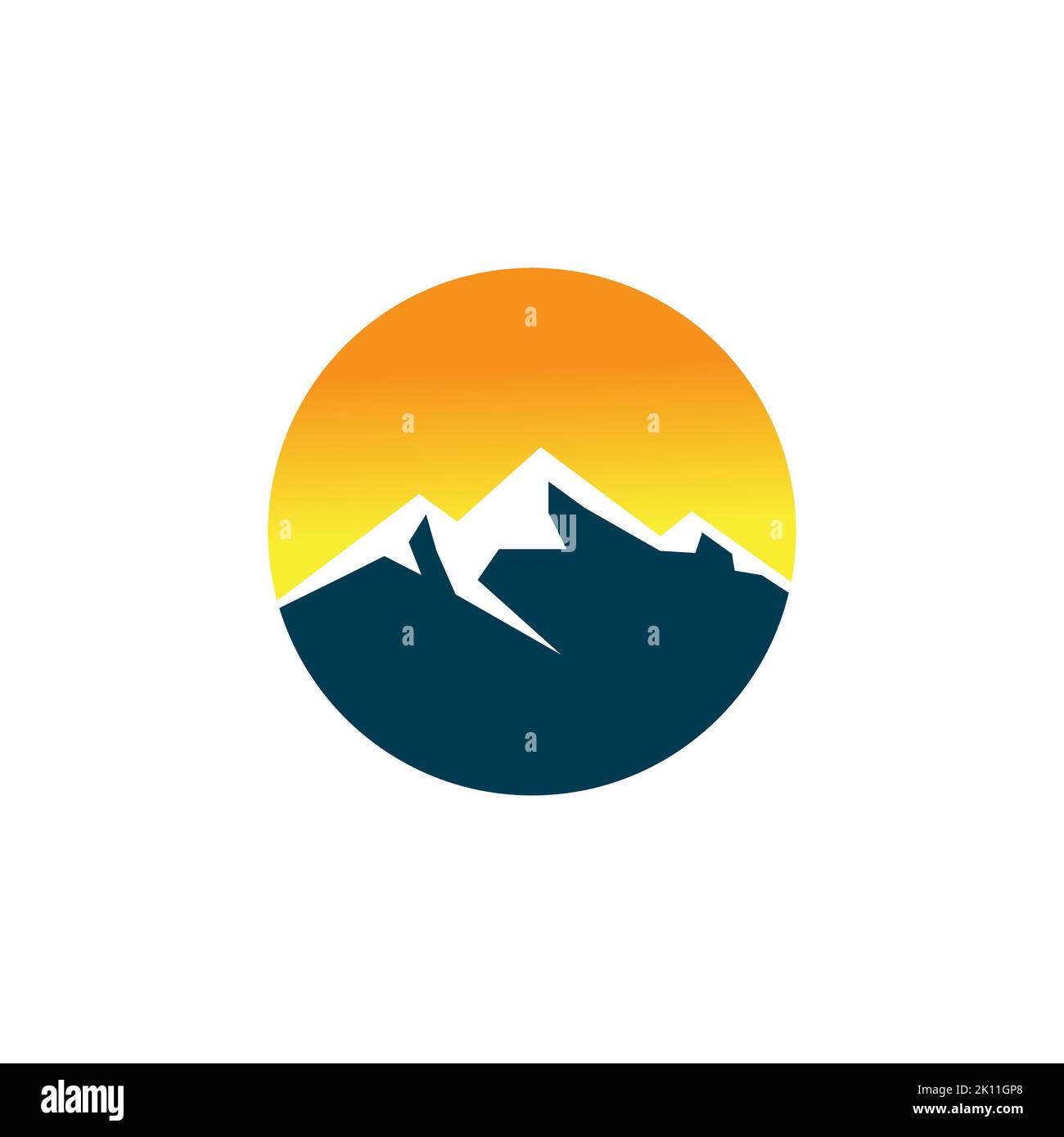 Modello con logo Mountain. cielo splendi con illustrazione di montagna Illustrazione Vettoriale