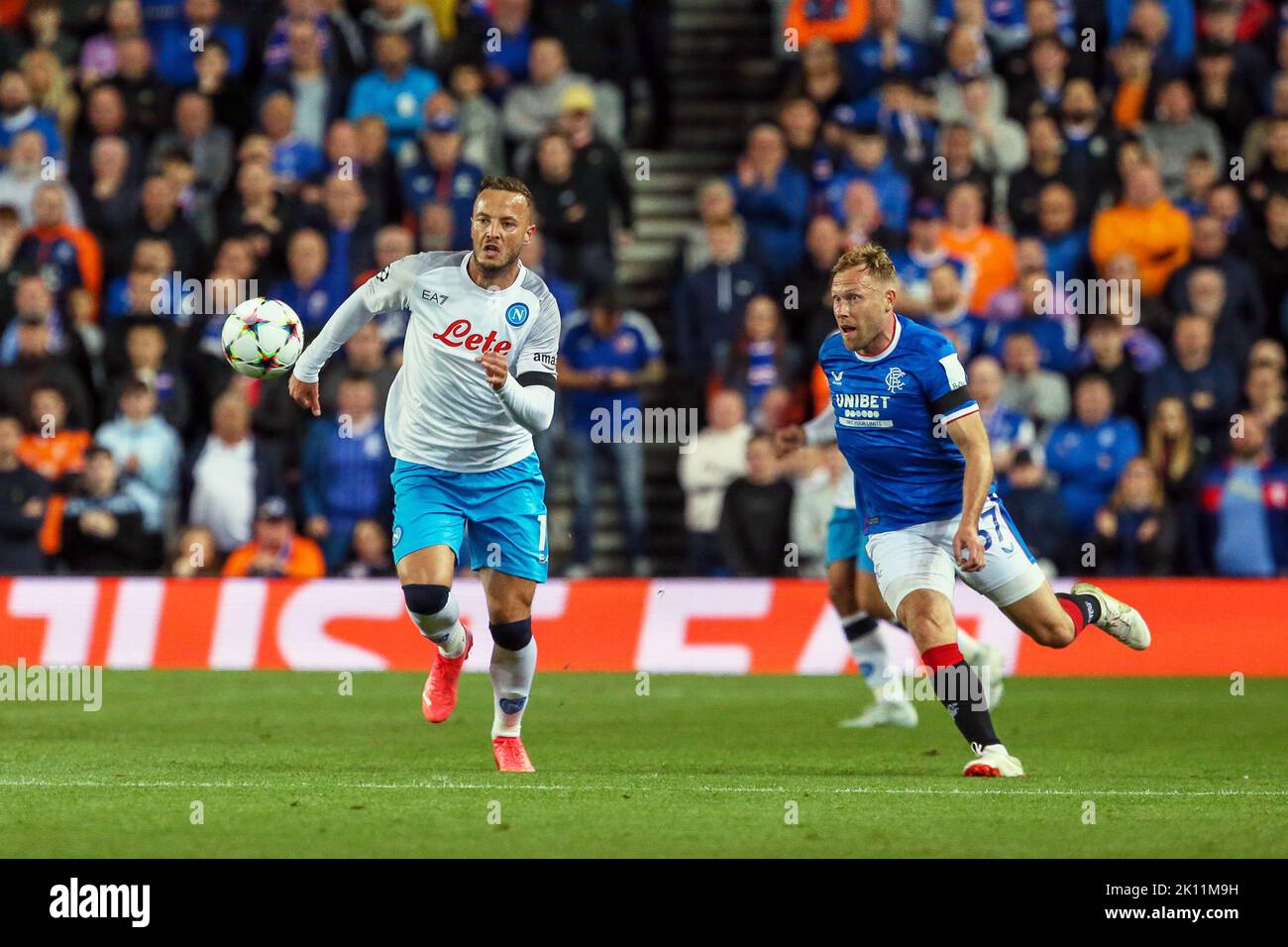 Glasgow, Regno Unito. 14th Set, 2022. Il Rangers FC ha suonato il FC Napoli allo stadio Ibrox di Rangers, Glasgow, Scozia, Regno Unito, nella "Champions League Group Stage". L'arbitro della partita era di Antonio Maten Lahoz, spagnolo. Credit: Findlay/Alamy Live News Foto Stock