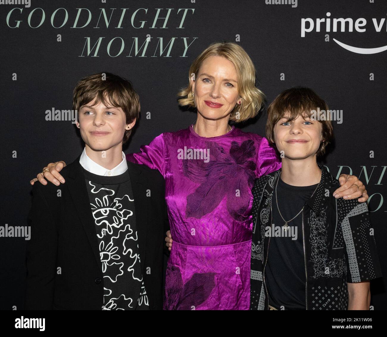 New York, Stati Uniti. 14th Set, 2022. Cameron Crovetti, Noami Watts e Nicholas Crovetti partecipano alla prima di New York di “Goodnight Mommy” al Metrograph di New York, NY, il 14 settembre 2022. (Foto di Gabriele Holtermann/Sipa USA) Credit: Sipa USA/Alamy Live News Foto Stock