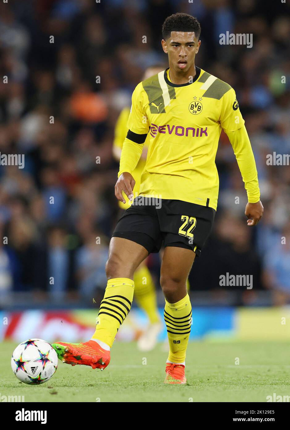 Manchester, Regno Unito. 14th Set, 2022. Jude Bellingham di Borussia Dortmund durante la partita della UEFA Champions League all'Etihad Stadium, Manchester. Il credito dell'immagine dovrebbe essere: Darren Staples/Sportimage Credit: Sportimage/Alamy Live News Foto Stock