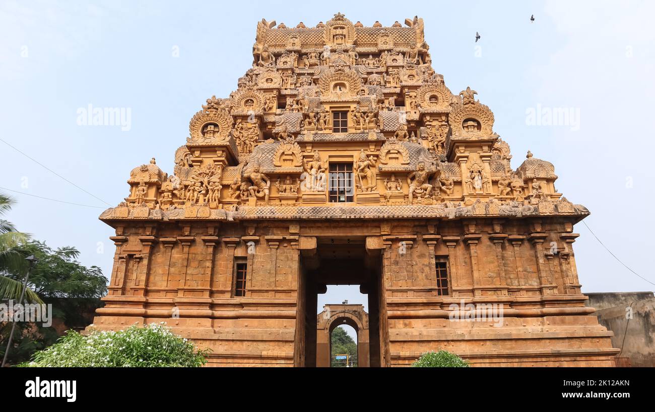 L'incredibile raffigurazione sull'entrata del Tempio di Brihadeshwara, Thanjavur, Tamil Nadu, India. Foto Stock