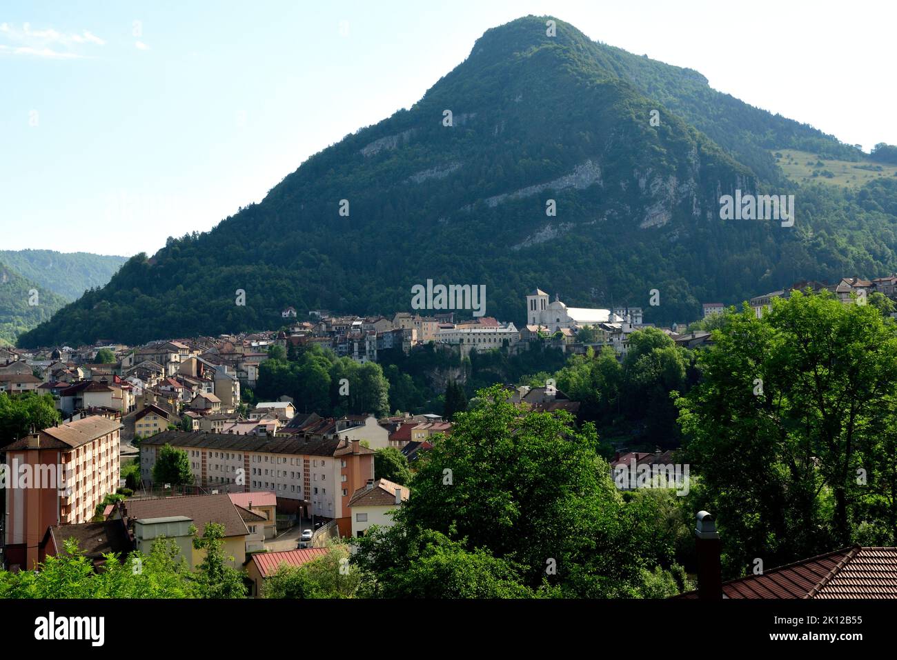 Saint-Claude, città, montagne, Giura, dipartimento del Giura, Regione Bourgogne-Franche-Comté, Francia Foto Stock