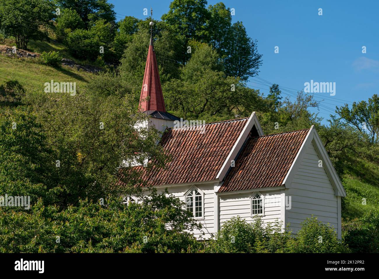 Undredal la più piccola chiesa a navata del Nord Europa, costruita nel 1147 Foto Stock