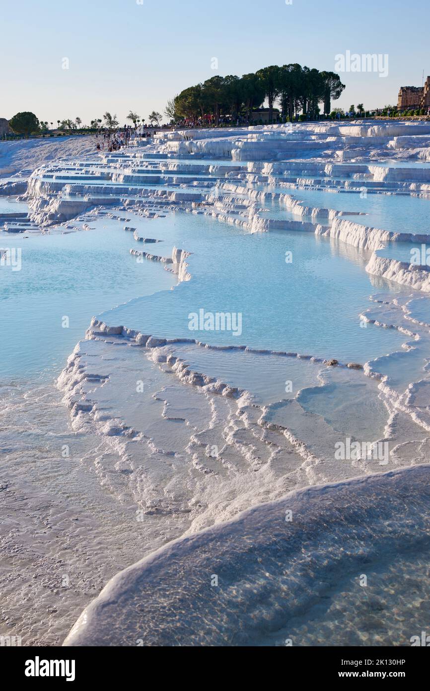 Terrazze di travertino Pamukkale, Denizli, Turchia Foto Stock