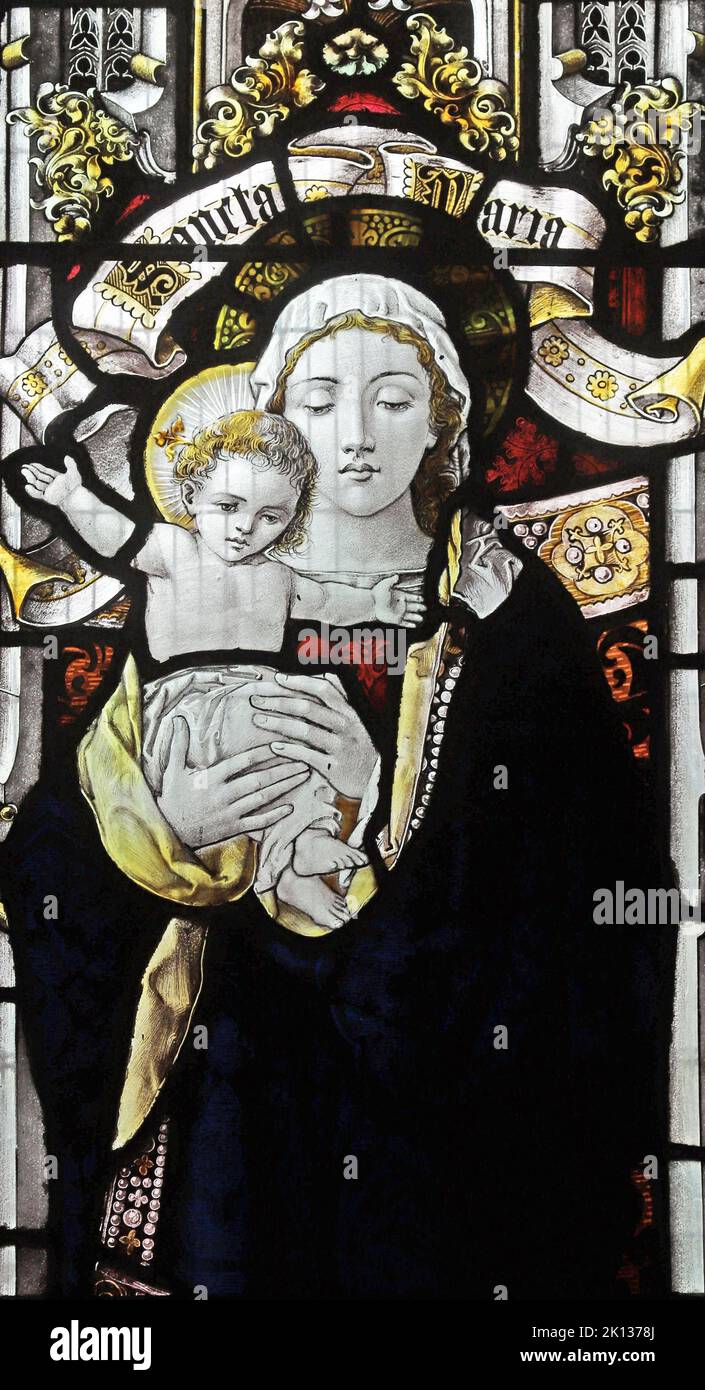 Vetrata di Percy Bacon & Brothers raffigurante la Vergine Maria e Gesù Bambino, la Chiesa di San Sidwell, Lanest, Cornovaglia Foto Stock