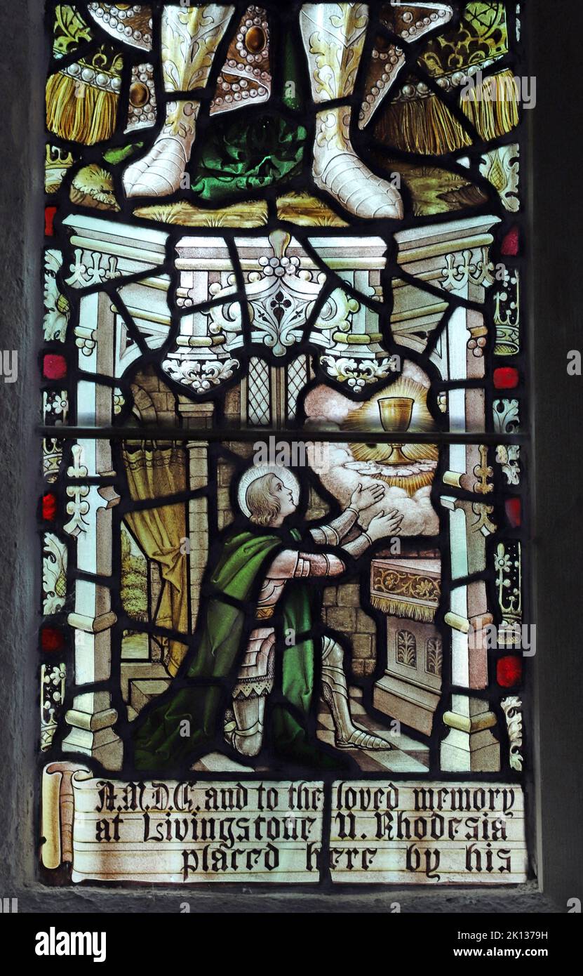 Vetrata di Percy Bacon raffigurante Sir Galahad e la visione del Santo Graal, la Chiesa di San Lalluwy, Menheniot, Cornovaglia Foto Stock