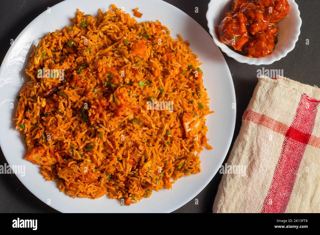 Delizioso cibo cinese, riso fritto non veg Schezwan. Foto Stock