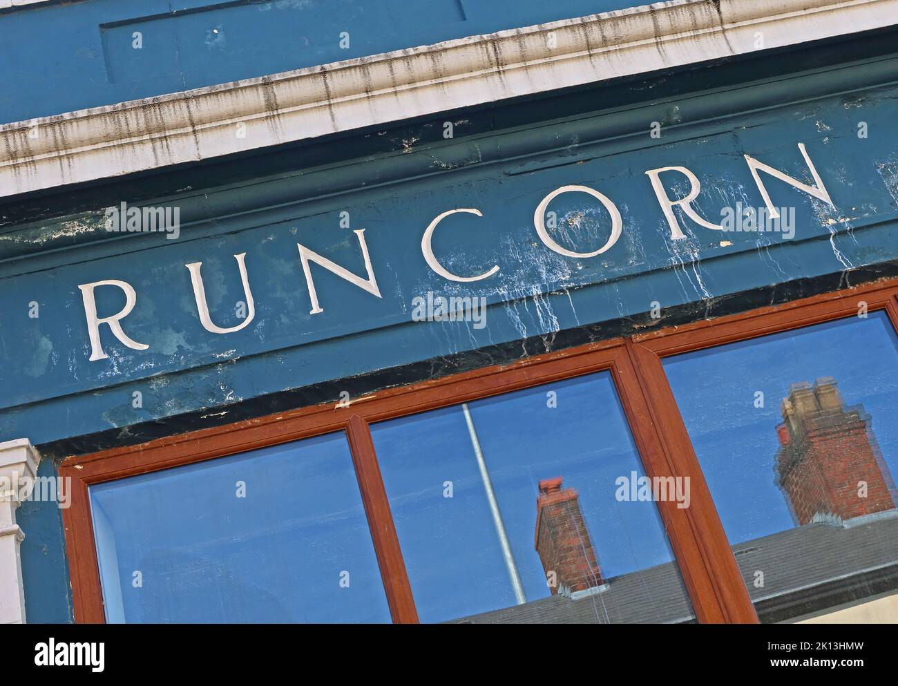 Runcorn dal Runcorn e Widnes cooperative Society Building, 71 High Street, Runcorn, Halton, Cheshire, INGHILTERRA, REGNO UNITO WA7 1HU Foto Stock