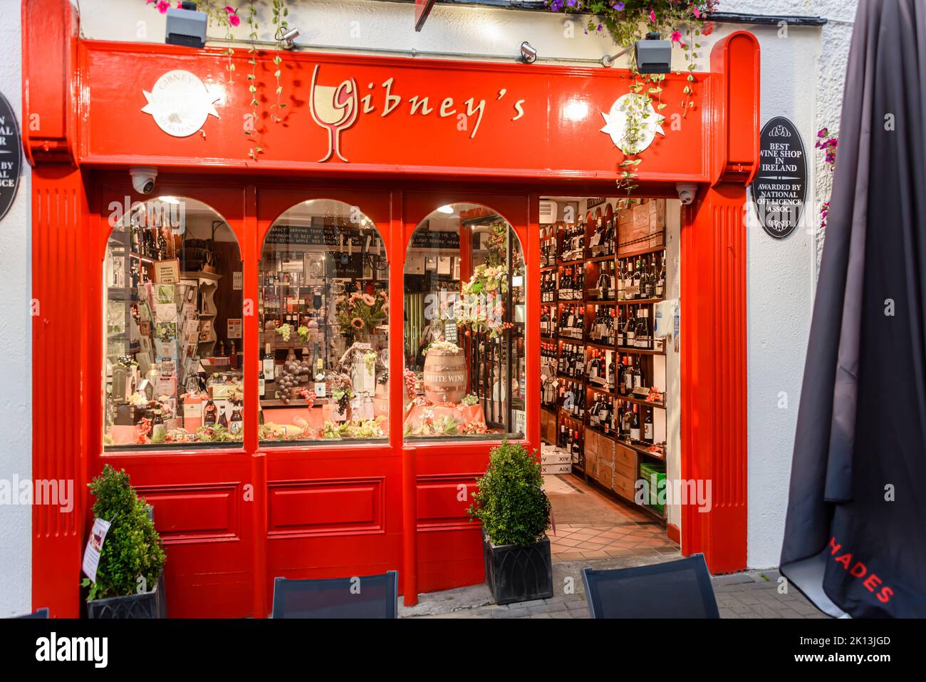 Gibney's Wine Shop, Malahide, Irlanda, premiato con il "miglior negozio di vini in Irlanda" Foto Stock