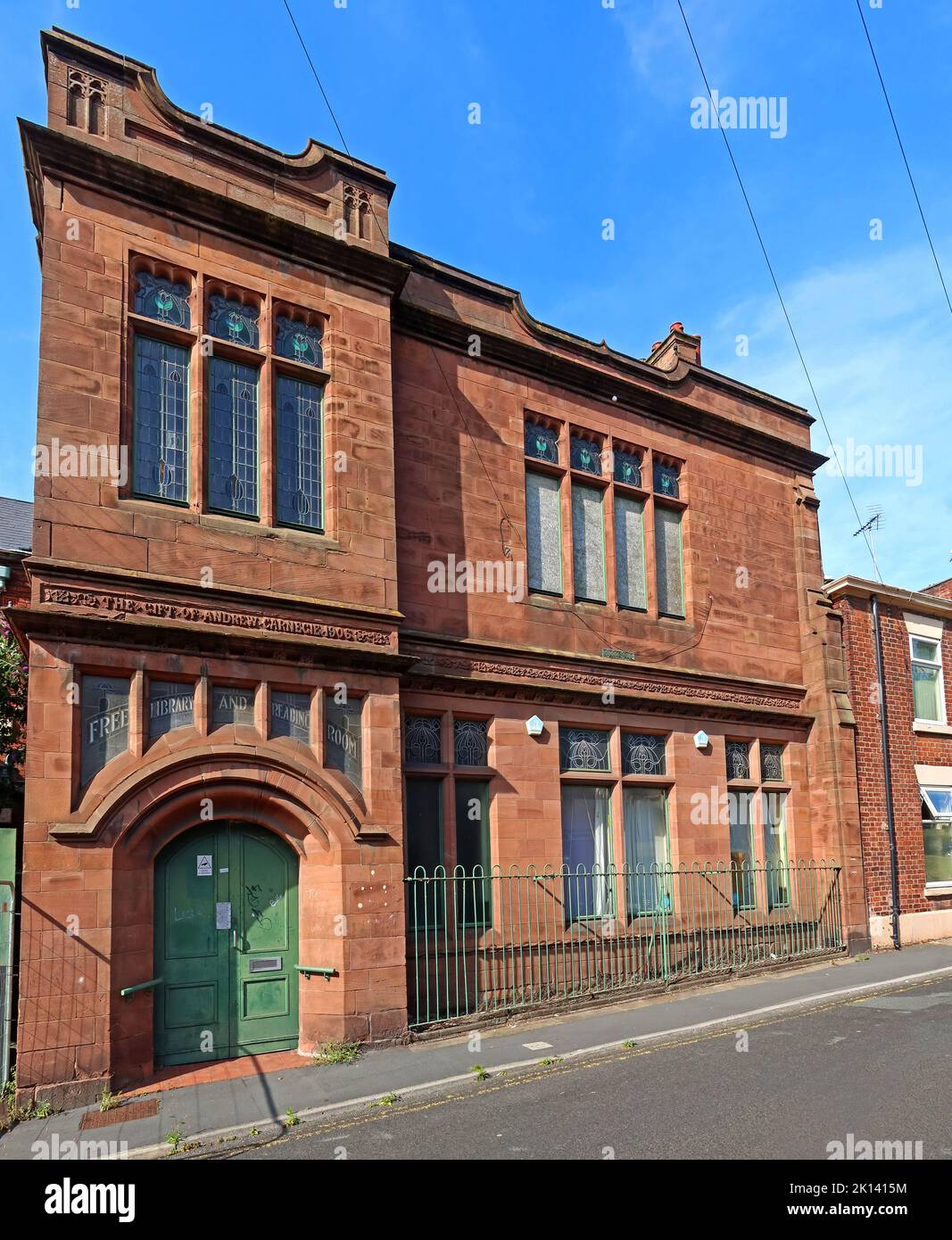 1906 Runcorn Andrew Carnegie Library Building, Egerton Street, Runcorn, Halton, Cheshire, Inghilterra, WA7 1JL in pericolo Foto Stock