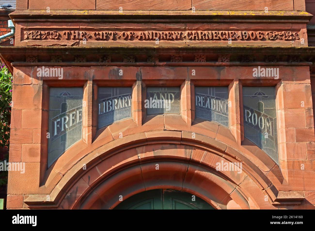 1906 Runcorn Andrew Carnegie Library Building, Egerton Street, Runcorn, Halton, Cheshire, Inghilterra, WA7 1JL in pericolo Foto Stock