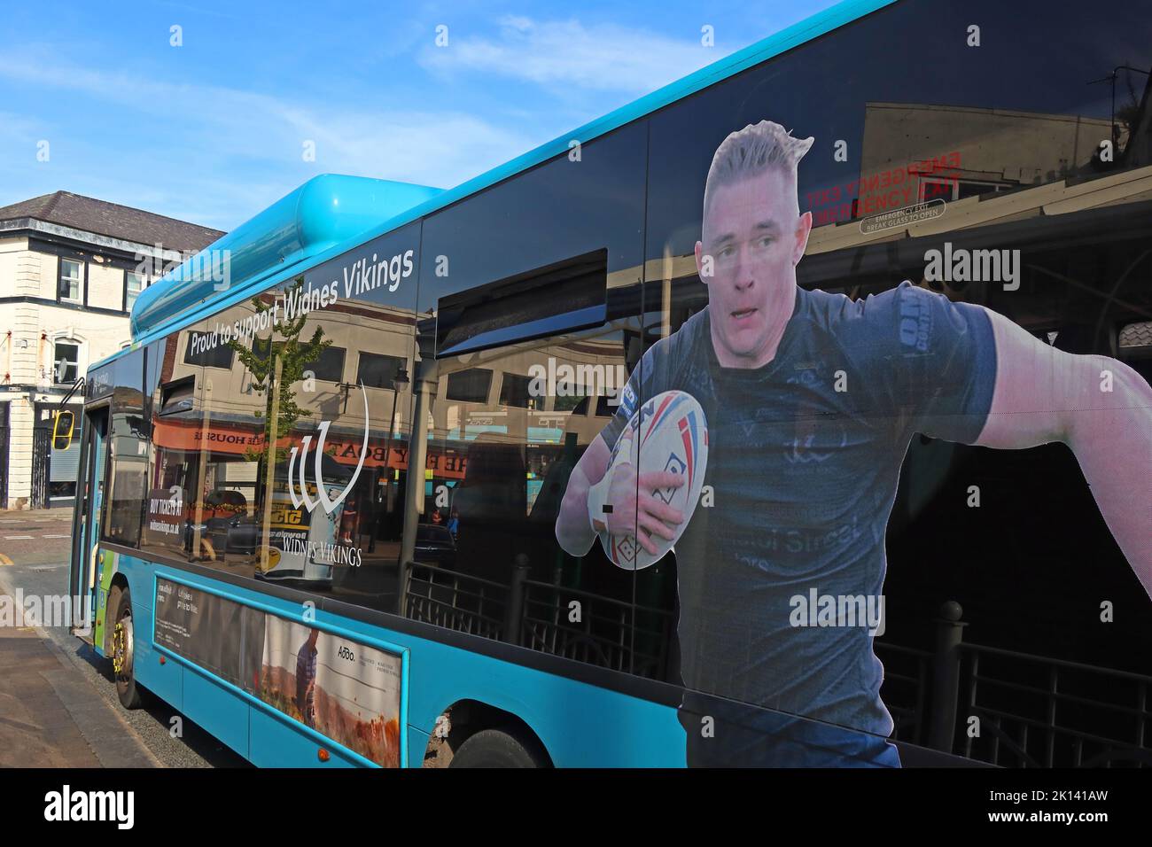 Runcorn vecchia stazione degli autobus, autobus, linee di autobus, 110, 61, Stazione degli autobus di Runcorn High Street, Halton, Cheshire, Inghilterra, Regno Unito, WA7 1LX Foto Stock