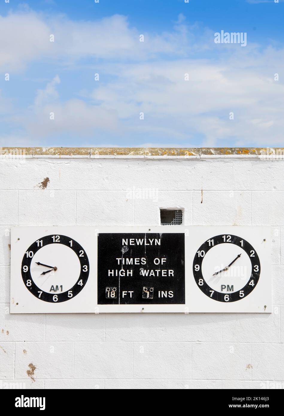 Tempi di marea al porto di Newlyn a Cornwall, Regno Unito Foto Stock