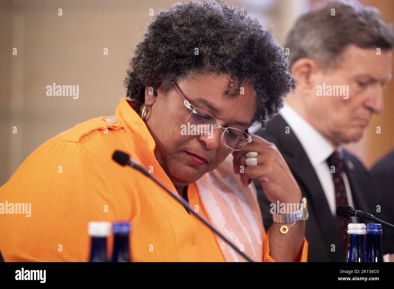 Washington, Stati Uniti. 15th Set, 2022. Il primo Ministro delle Barbados mia Mottley partecipa a un incontro multilaterale con il Vice Presidente Kamala Harris e i leader dei Caraibi e dei dominicani nella Blair House di fronte alla Casa Bianca di Washington, DC giovedì 15 settembre 2022. Foto di Michael Reynolds/UPI Credit: UPI/Alamy Live News Foto Stock