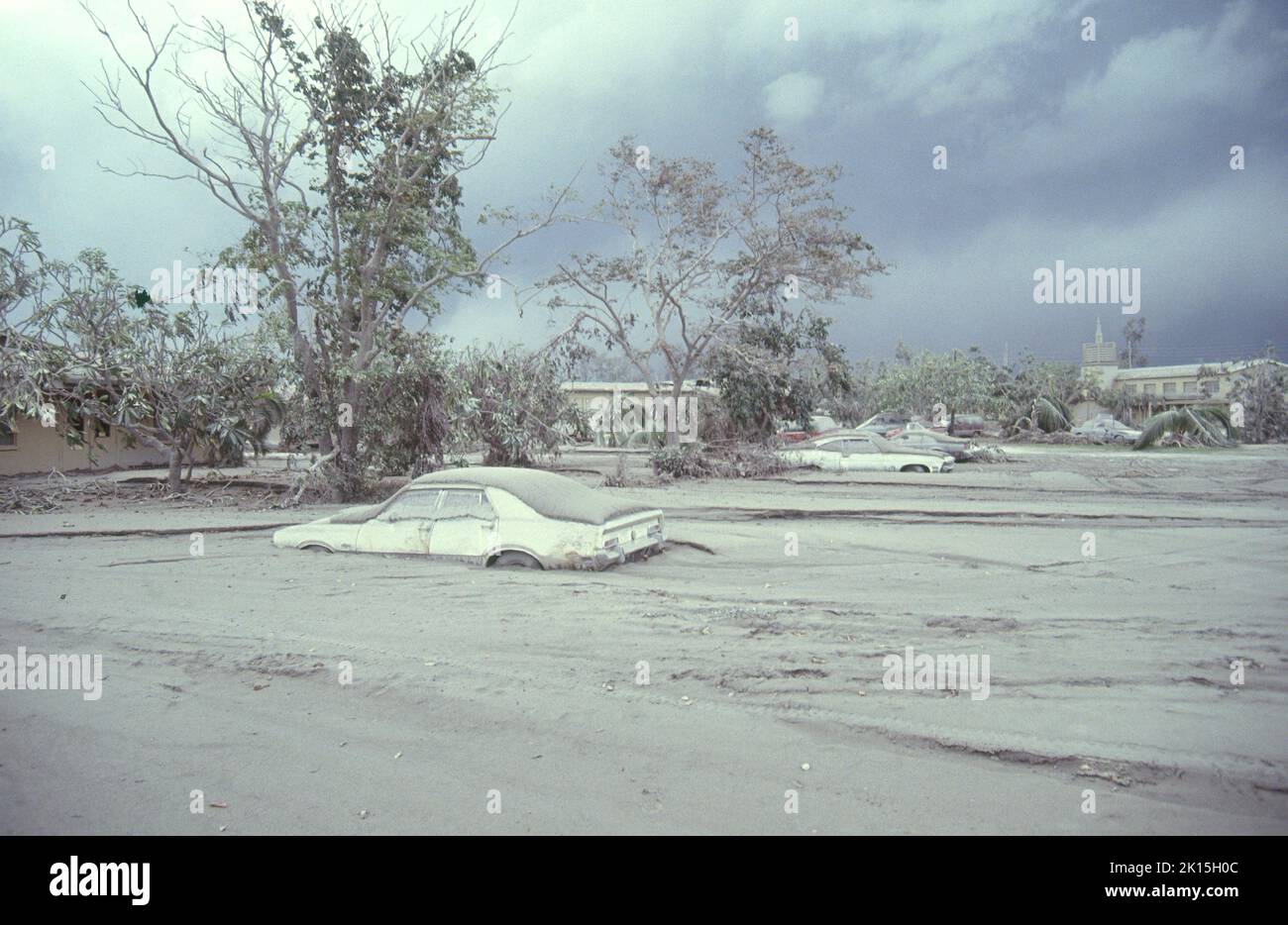 Clark Air base coperto di cenere dopo l'eruzione del Monte Pinatubo, Isola Luzon. Foto Stock