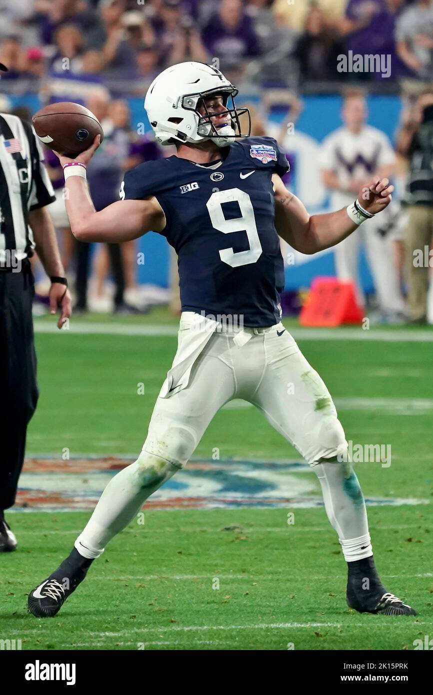Penn state Quarterback Trace McSorely in azione durante una partita NCAA Bowl. Foto Stock