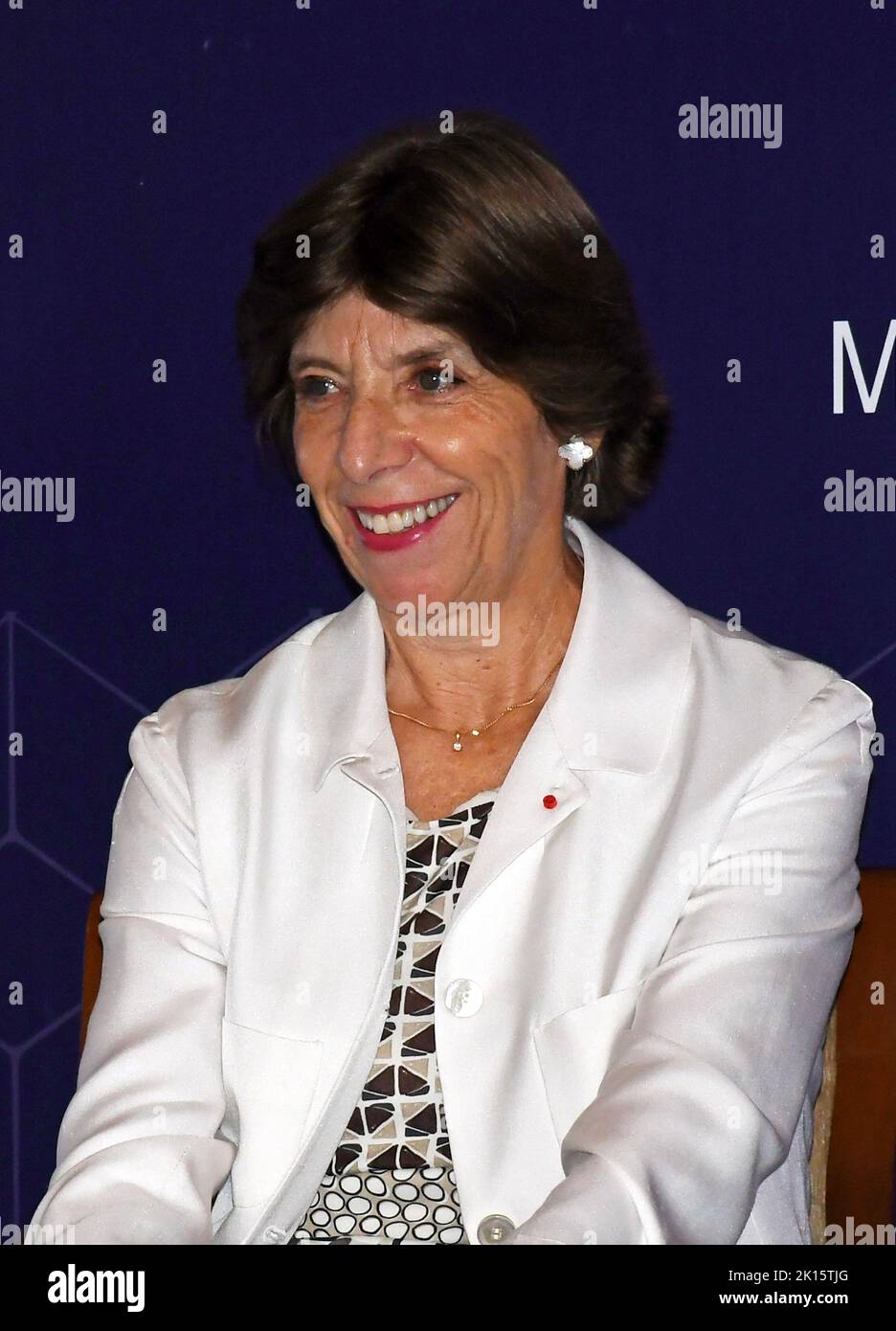 Mumbai, India. 15th Set, 2022. Ministro per l'Europa e gli affari esteri della Francia, Catherine colonna sorride durante un evento "Francia e India nell'Indo-Pacifico: Un partenariato essenziale in tempi difficili" a Mumbai. Il ministro degli Esteri francese si è recato in India in una visita di un terzo giorno dal 13th al 15th settembre 2022. Credit: SOPA Images Limited/Alamy Live News Foto Stock