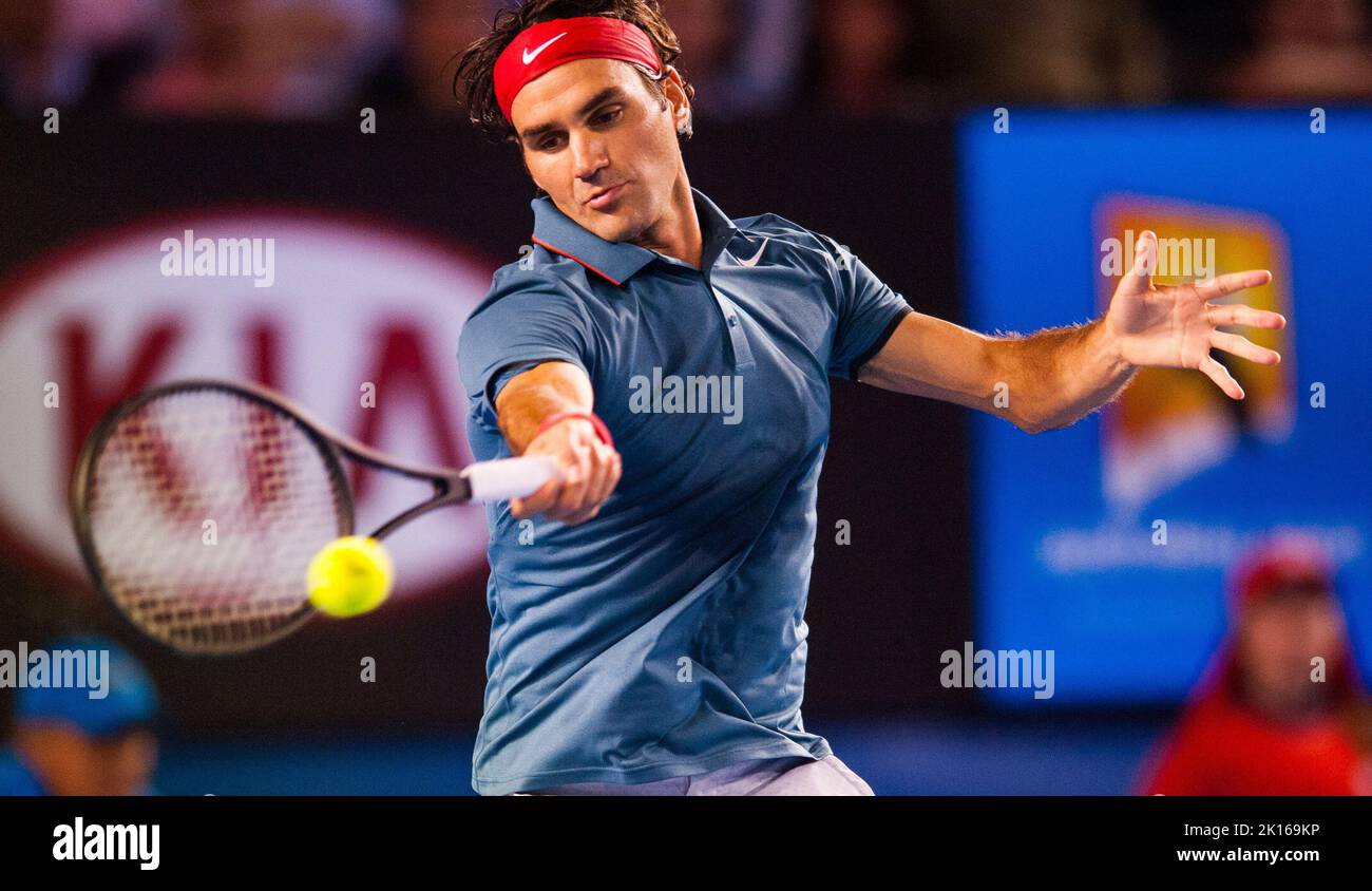 Roger Federer (sui) ha affrontato J.W. Tonga (fra) nel quarto round dell'Australian Open Men's Singles 2014. Fatturati come una partita di rancore, Federer si è facilmente spostato nei quarti di finale dove incontrerà Andy Murray GBR). Federer batte Tonga 6-3, 7-5, 6-4. Foto Stock