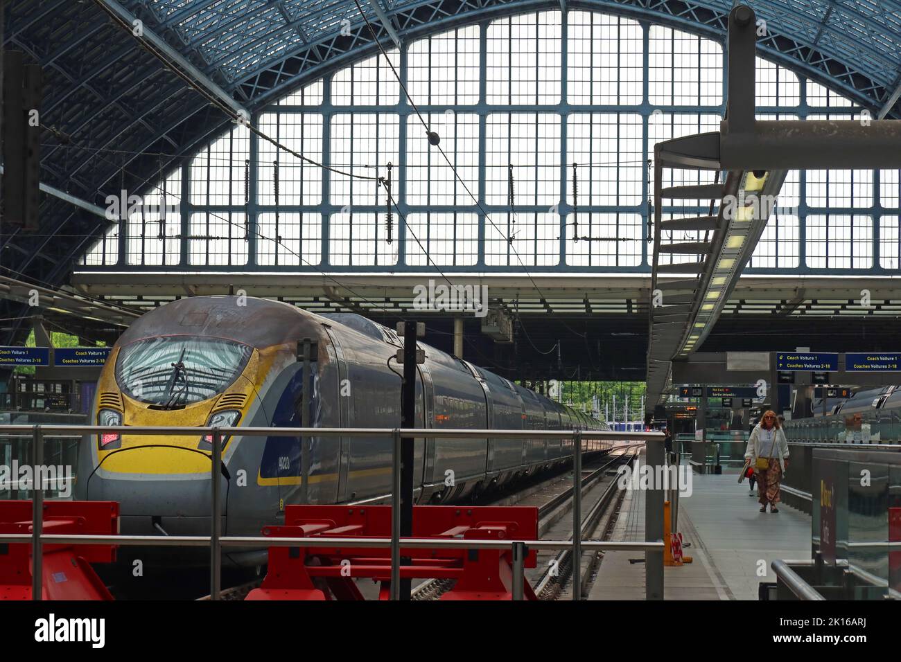 Eurostar e320 treno 4001, presso St Pancras International, British Rail Class 374, treno passeggeri a più unità elettrica EMU, Londra, Foto Stock