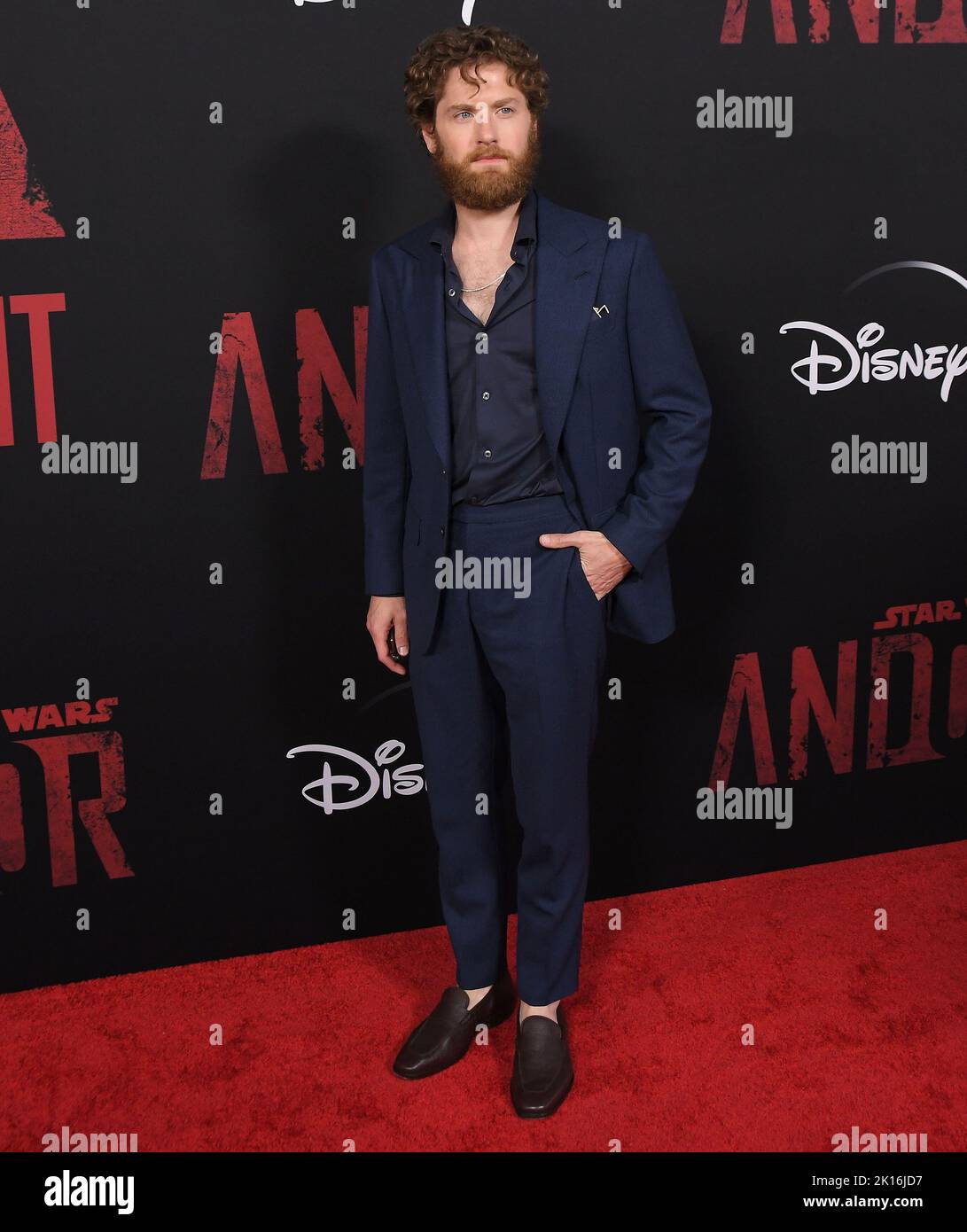 Los Angeles, Stati Uniti. 15th Set, 2022. Kyle Soller arriva all'ANDOR Launch Event che si tiene presso l'El Capitan Theater di Hollywood, CA, giovedì 15 settembre 2022. (Foto di Sthanlee B. Mirador/Sipa USA) Credit: Sipa USA/Alamy Live News Foto Stock